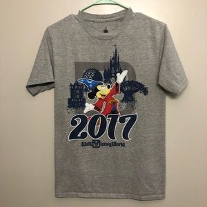Disney Fantasia Mickey Mouse t shirt gray small